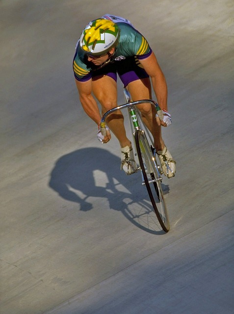 刻意分开的 刻意分开的